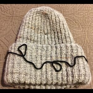 PURE VIRGINS WOOL HAT !